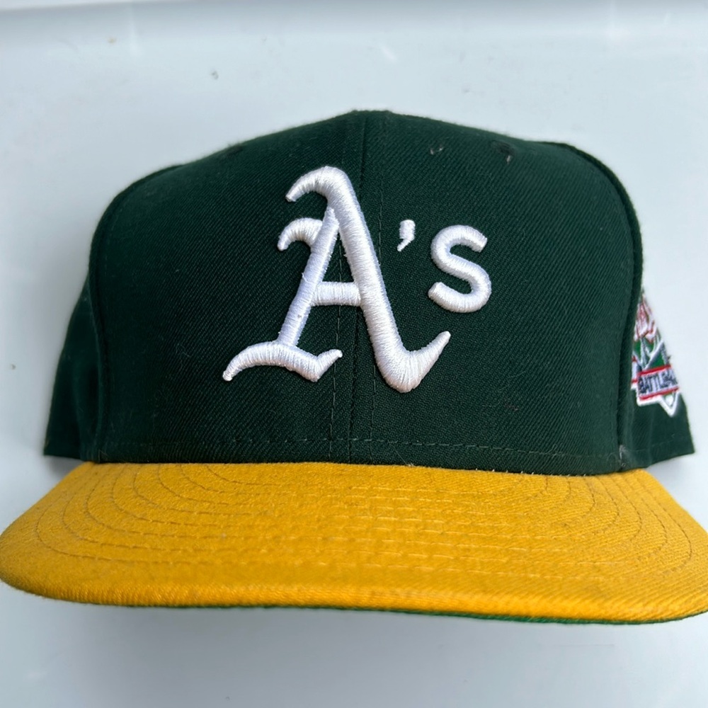 Oakland As 89 World Series patch fitted size 7 3/4 used